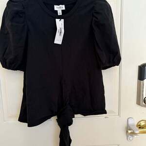 TEREA by Andrea Pitter Women's Black Puffy Sleeve Tie Wrap Top